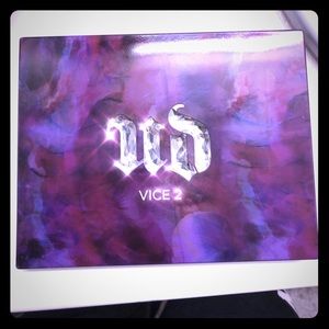 Urban Decay Vice 2 Eyeshadow Palette ✨